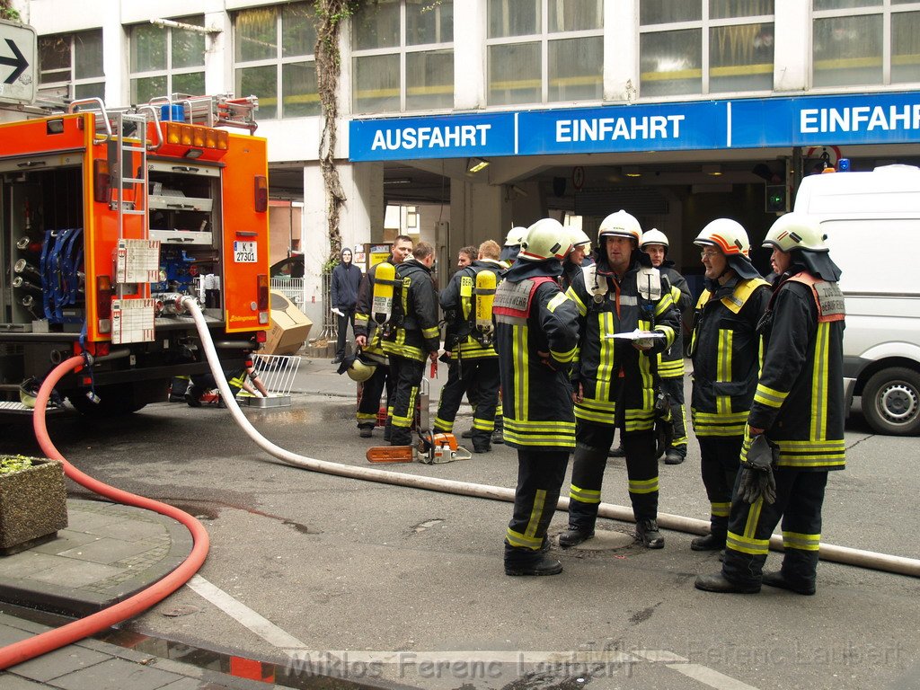 Dachstuhlbrand Belgisches Viertel Maastricherstr P036.JPG